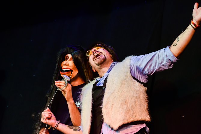 The Outta Control Magic Dinner Show in Orlando - Who Should Book: Families, Teens, and Date Nights