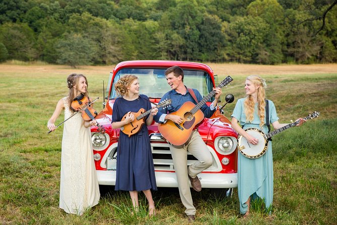 The Petersens at The Little Opry Theatre in Branson - Getting the most from the intimate theater experience