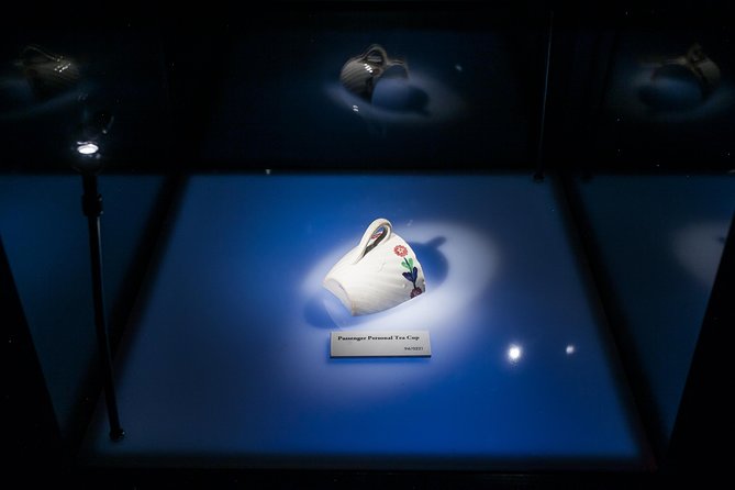 Titanic: The Artifact Exhibition at the Luxor Hotel and Casino - Lighting, placards, and how to actually enjoy the reading