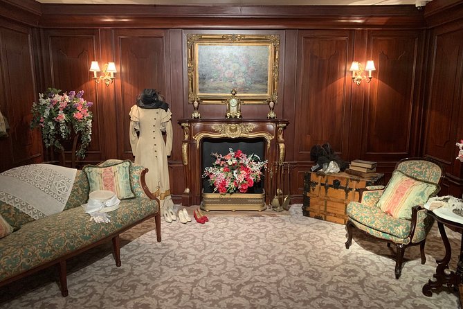 Titanic : The Artifact Exhibition Ticket in Orlando - What Guided Adds, and When Self-Guided Is Enough