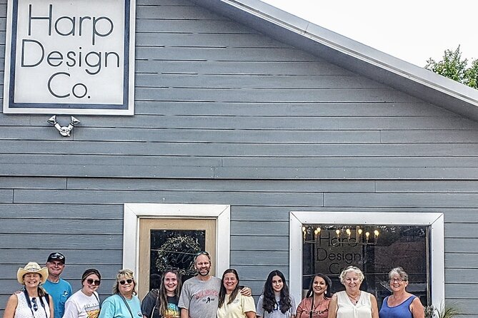 Top Waco Fixer Upper/City Tour: 5 Star, Award Winning, Affordable - The 2.5 hour format, small group pace, and comfort tips