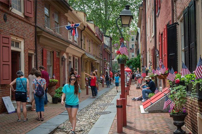 True Crime Philadelphia and History Tour - Arch Street Meeting House: the guide’s storytelling style matters here