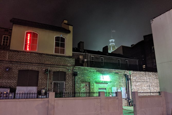True Crime Pub Crawl - the Original Savannah Murder Tour - The Main Savannah Walk: Squares, Scandals, and City-Wide Context