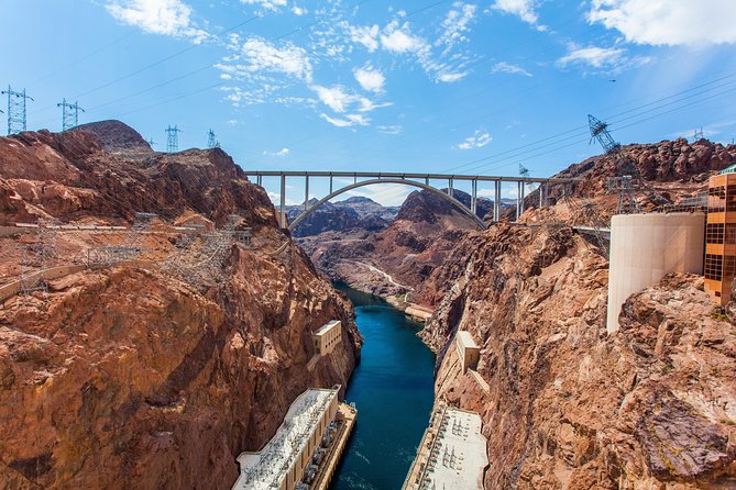 Ultimate Hoover Dam Tour from Las Vegas - Stop by Stop: Las Vegas Sign, Lake Mead Lookout, and the Pat Tillman bypass bridge