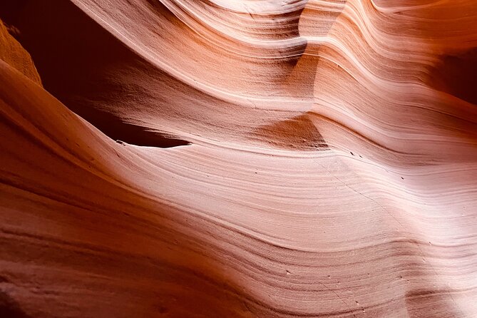 Upper Antelope Canyon Ticket - Entering Upper Antelope Canyon, the light-beam show you should plan for