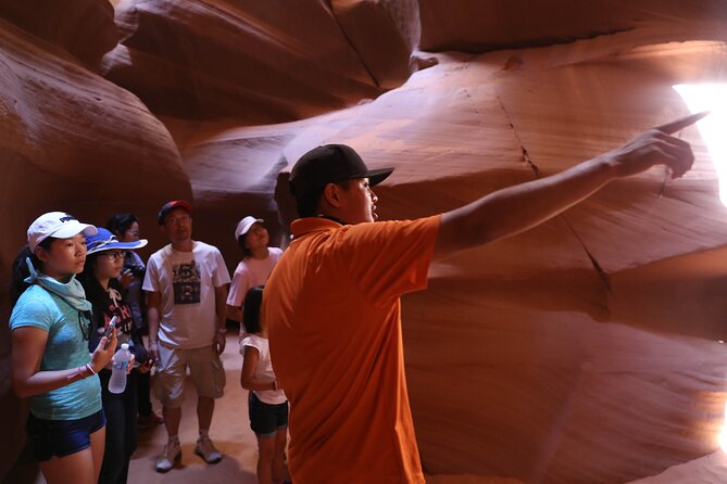 Upper Antelope Canyon Tour-AACT - What the guide does for your photos and your understanding
