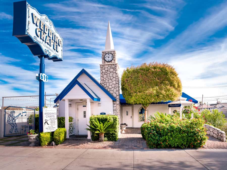 Vegas: Elvis-Themed Graceland Chapel Wedding or Vow Renewal - What to bring and what not to bring