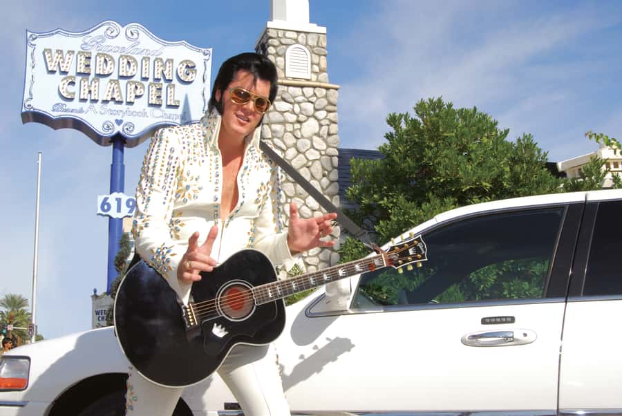 Vegas: Elvis-Themed Graceland Chapel Wedding or Vow Renewal - How the 1.5-hour plan works (hotel to chapel to photos)