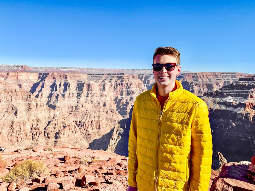 Vegas: Grand Canyon, Hoover Dam, Lunch/Skywalk Options, WiFi - The luxury coach, Free WiFi, and the pickup reality