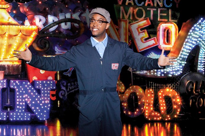 VEGAS! The SHOW at Planet Hollywood Resort and Casino - How the seating works in a small theater