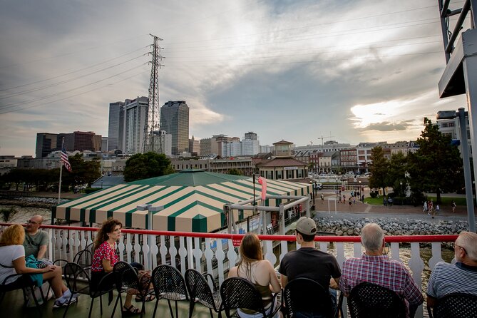 VIP Jazz Dinner Cruise with Private Tour and Open Bar Option - The open bar option: what you get and what it means
