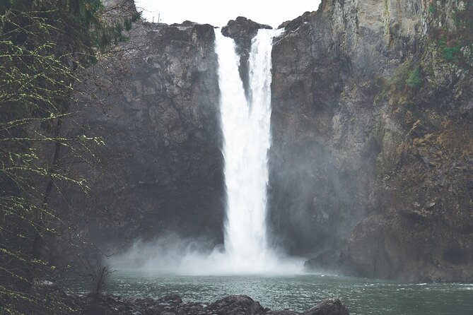 Visit Snoqualmie and Hike to Twin Falls (Transportation included) - Weather Reality: Fog, Mud, and What to Pack for a Better Day