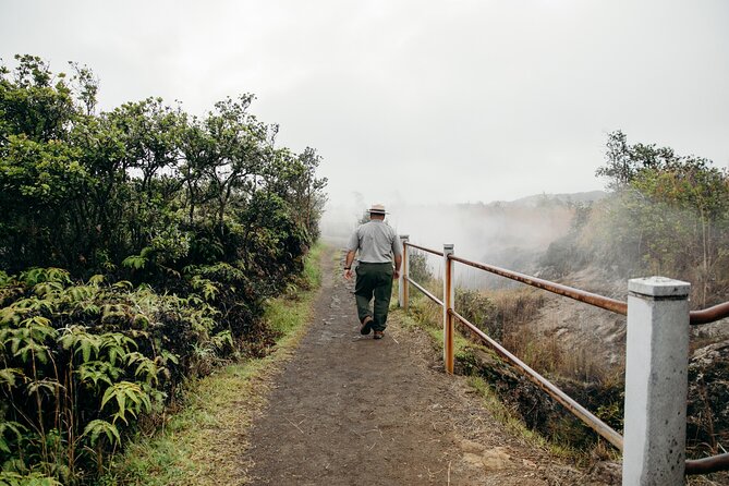 Volcano Adventure: Hilo Sightseeing w/ Optional Helicopter Tour - Akaka Falls, Japanese Gardens, and Rainbow Falls: The Waterfall Half of the Day