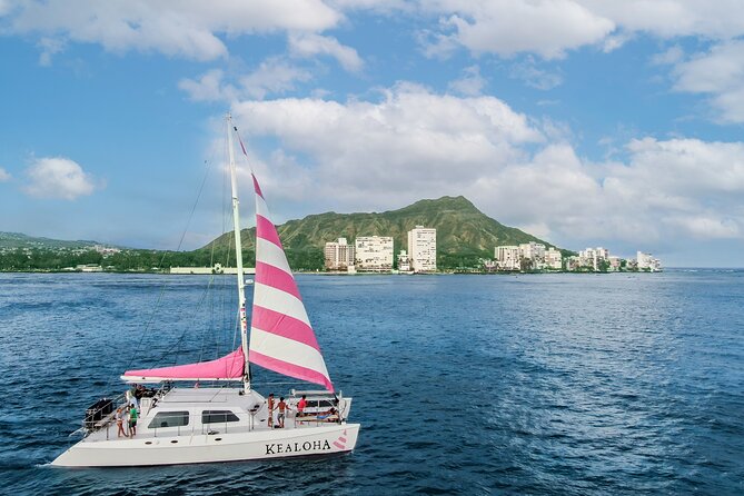 Waikiki: Friday Night Fireworks Catamaran Cruise - Comfort, crowding, and ride conditions you can’t fully control