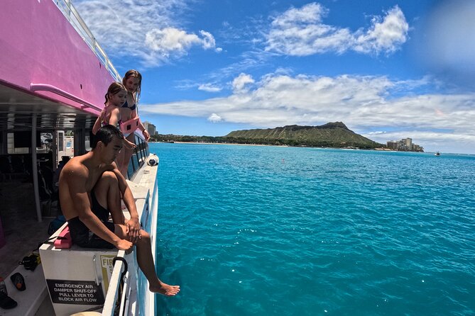 Waikiki, Oahu 2-Hour Whale Watching: Guaranteed Sightings - Comfort and Motion: How to Ride the Swells Without Regret