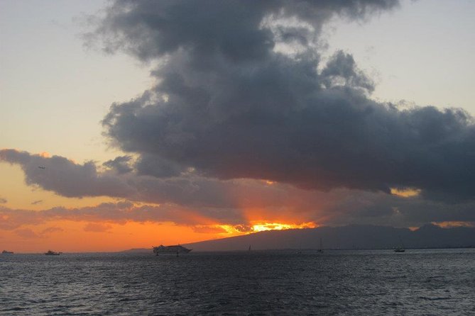 Waikiki Signature Sunset Catamaran Sail - Who Should Book This Sunset Catamaran Sail