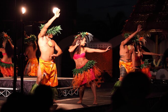 Waikiki Starlight Luau on The Great Lawn-Hilton Hawaiian Village - Waikiki Starlight Luau on the Great Lawn: what you’re really buying