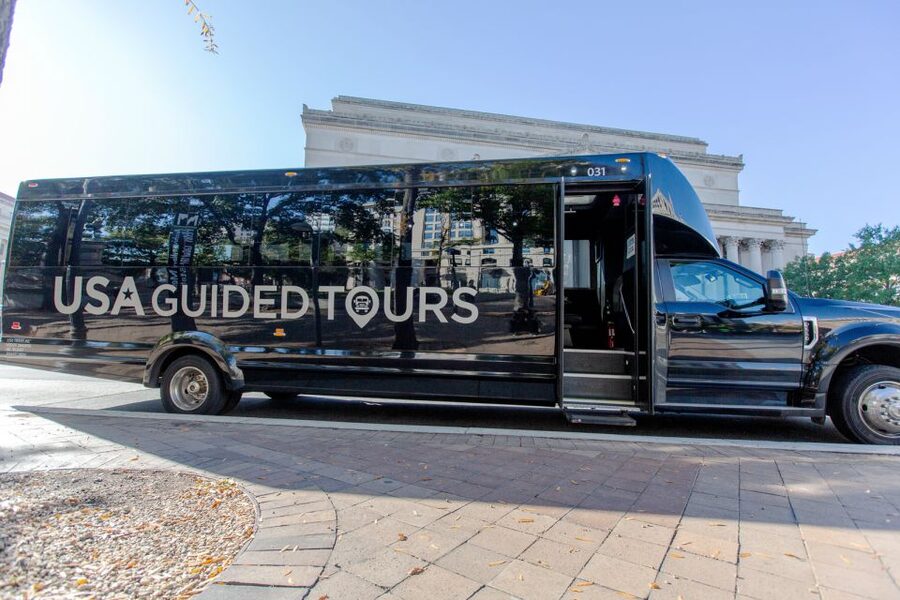 Washington, DC: African American History Tour & Museum Entry - Howard University and the stop-by-stop feel of a guided walking moment