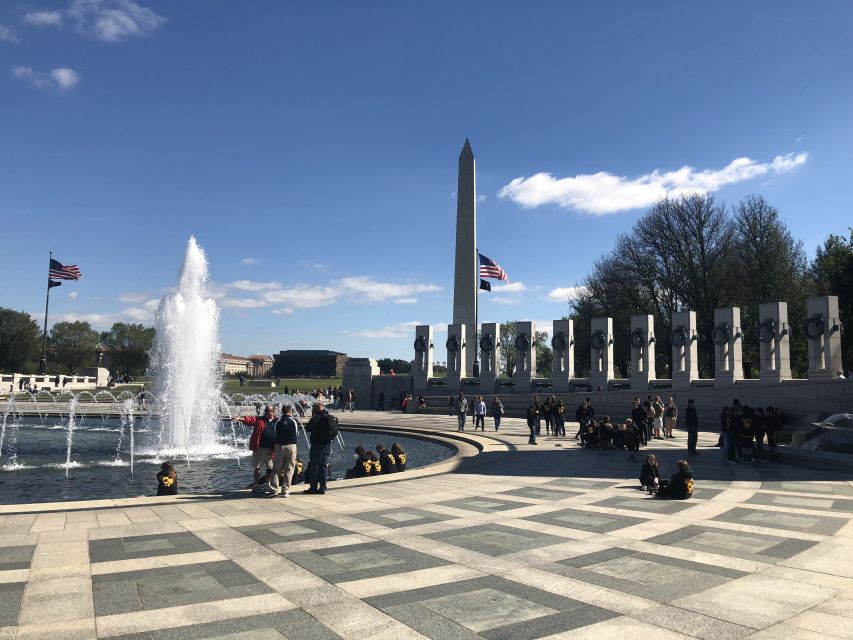 Washington DC: Bus Tour to the Highlights of the Capital - MLK Memorial, Vietnam Veterans, and Korean War Veterans Sites