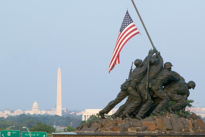 Washington DC Day Tour from New York City - National Mall in a single run: Lincoln, Korean War, Vietnam, Jefferson, reflecting pool