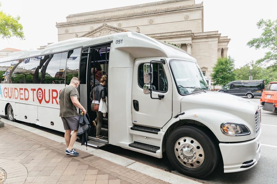 Washington, DC: Full-Day Tour with a Scenic River Cruise - Guided Walks and Expert Commentary: What You Get Beyond the Photos