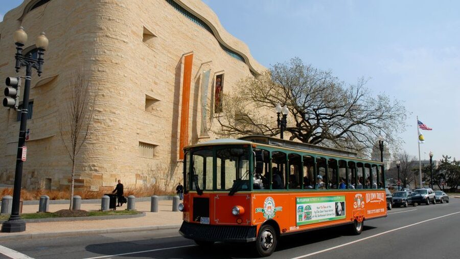 Washington, DC: Hop-On Hop-Off Old Town Trolley City Tour - Arlington Cemetery tram upgrade: timing and what to expect