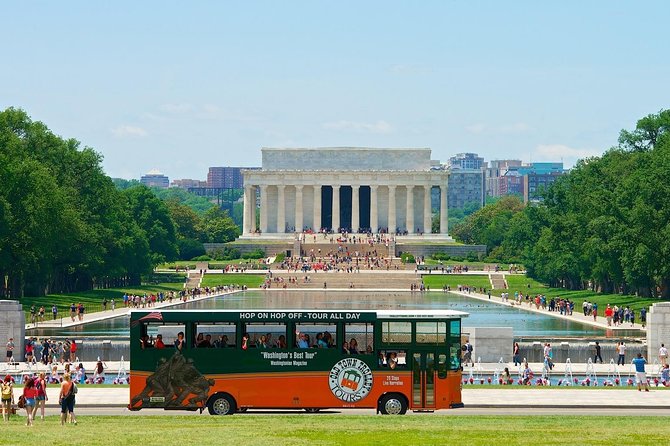 Washington DC Hop-On Hop-off Trolley Tour with 15 Stops - The FDR and MLK duo, then Lincoln country