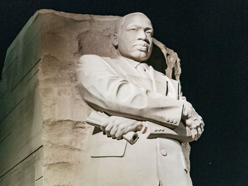 Washington DC: Monuments by Moonlight Nighttime Trolley Tour - Timing, Crowds, and Walking Safety at Night