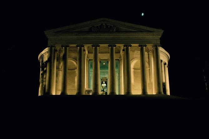 Washington DC Monuments by Moonlight Tour by Trolley - Where the tour starts, and why 30 minutes early is smart