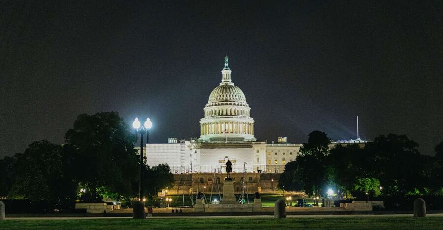 Washington DC: National Mall Night Bus Tour - Quick hits on the National Mall at night