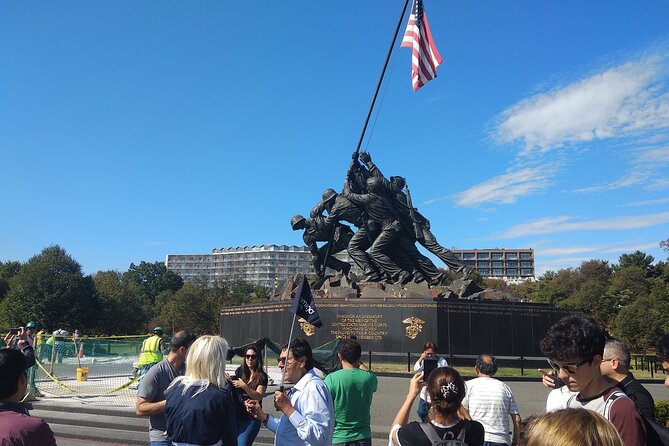 Washington DC & Philadelphia 1-Day Guided Tour from NYC - How the Guide and Bilingual Delivery Changes Your Experience