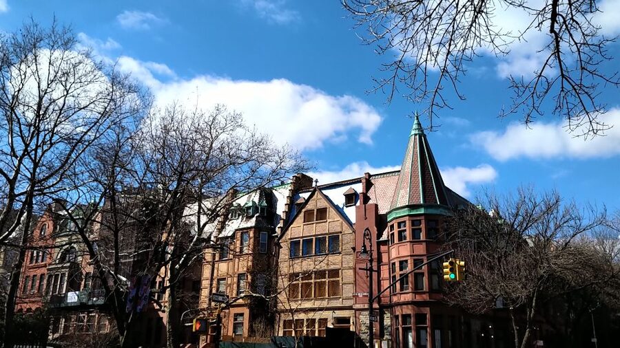 West Harlem: Gospel Church Service and Sunday Walking Tour - After church: the easy West Harlem walking tour (and what you might spot)