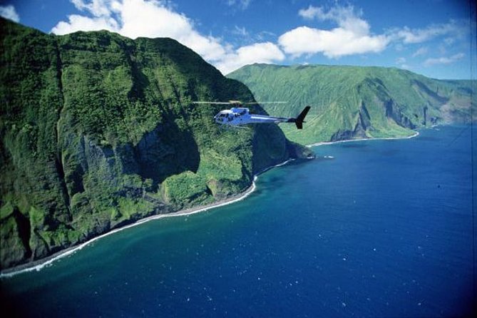 West Maui and Molokai Special 45-Minute Helicopter Tour - The Small-Cabin Reality: Seats, Windows, and Photo Planning