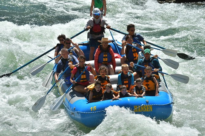Whitewater Rafting in Jackson Hole : Family Standard Raft - Cold water and getting soaked, what to wear in Jackson Hole