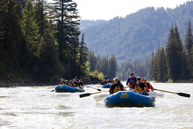 Whitewater Rafting in Jackson Hole : Family Standard Raft - Guides that make the difference, names you might hear on your raft