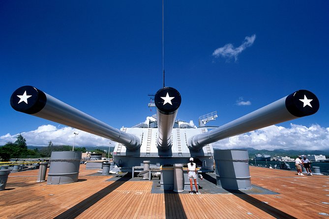 WWII Pearl Harbor Heroes Deluxe Tour - What the live narration is really doing for you