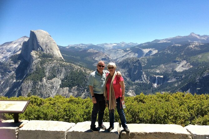 Yosemite Highlights Small Group Tour - Mariposa Grove of Giant Sequoias, when access allows it